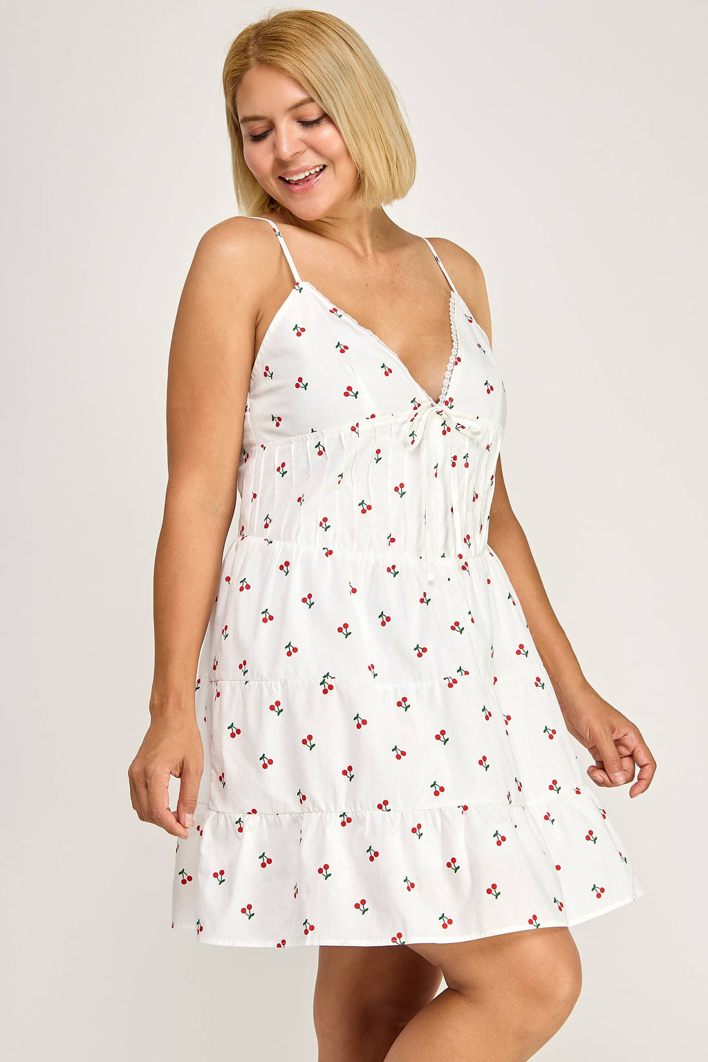 Plus Size Cherry Print Tiered Mini Dress SU2742P-D: White / Plus Size / 3X